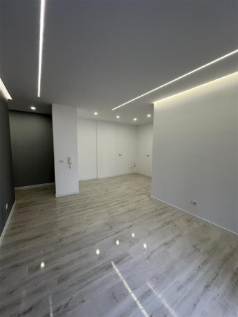 apartament-ne-shitje-21-tek-ish-stacioni-trenit-id-b120596-tirane-big-0