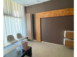 Dyqan ne shitje ne Rrugen e Kavajes ( ID BD1149) Tirane