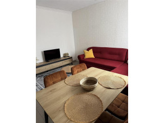 Apartament me qera 1+1 tek Shkolla e Kuqe (ID B211288) Tirane