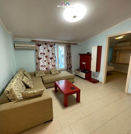 jepet-me-qera-apartament-21-prane-komunes-se-parisit-id-b220172-tirane-big-0