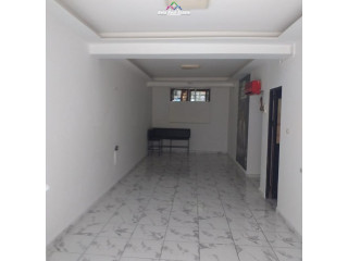 Jepet Dyqan Me Qera Tek Spitalet QSUT (ID BD21419) Tirane