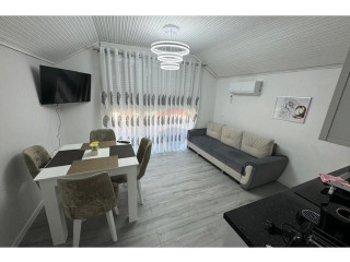 Jepet me qera apartament 1+1 ne rrugen e Elbasanit