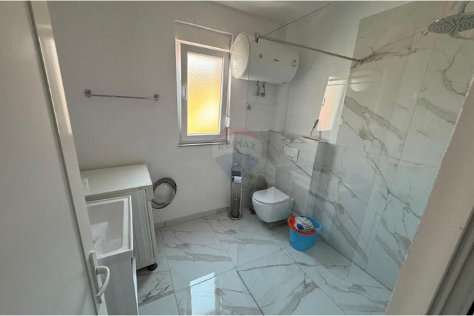 jepet-me-qera-apartament-11-ne-rrugen-e-elbasanit-big-3