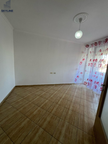 apartament-per-shitje-11-ne-fresk-big-1