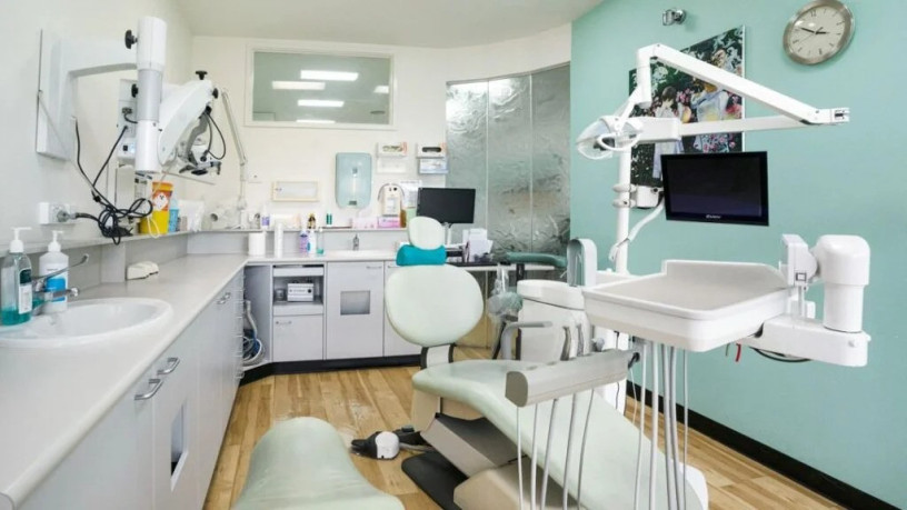 klinike-dentare-me-qera-tek-9-katshet-id-bd21258-tirane-big-0