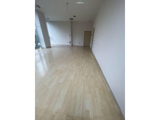 Zyre Me Qera Tek Myslym Shyri (ID BZ2593) Tirane