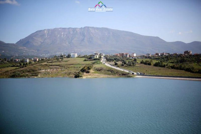 shitet-toke-are-ne-farke-id-bt73-tirane-big-0