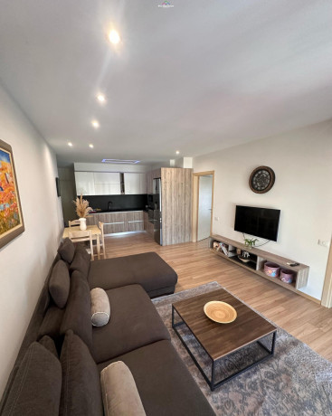 apartament-me-qera-21-tek-zogu-i-zi-id-b2201279-tirane-big-0