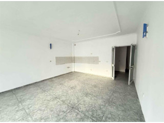 Apartament Per Shitje 3+1+2 Tek Komuna e Parisit (ID B13092) Tirane