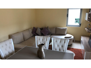 Apartament me Qera 2+1 Tek Komuna e Parisit ( ID B2201307) Tirane