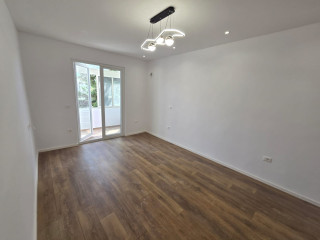 Apartament Ne Shitje 2+1+2 Tek Myslym Shyri (ID B121192) Tirane.