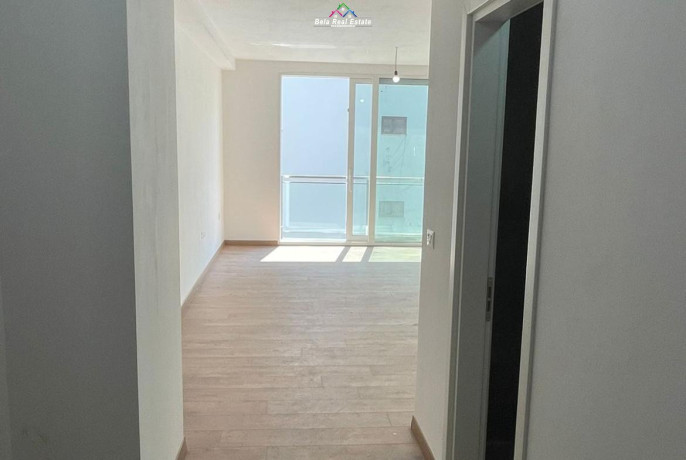 apartamentzyre-21-me-qera-tek-rruga-e-dibres-id-b220550-tirane-big-0