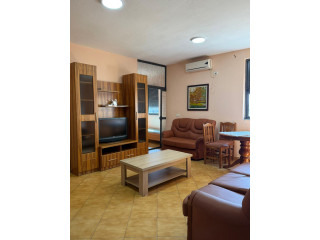 Apartament me Qera 2+1 tek Komuna e Parisit (ID B2201351) Tirane
