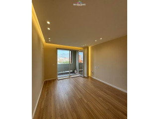 Apartament Ne Shitje 2+1 Tek Kompleksi Golden Park (