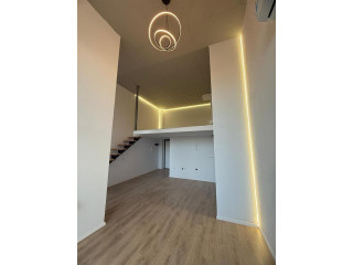 Dyqan Duplex Me Qera tek Kompleksi Golden Park (ID BD21721)