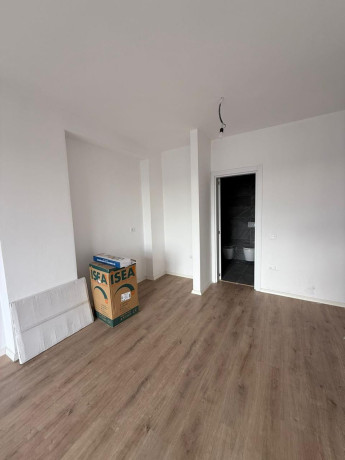 zyre-me-qera-11-tek-bulevardi-i-ri-id-bz2631-tirane-big-0