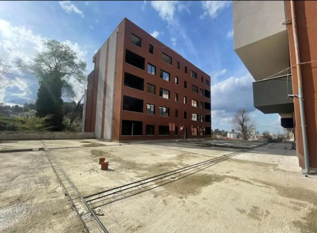 shitet-apartament-212-rruga-elbasanit-big-1