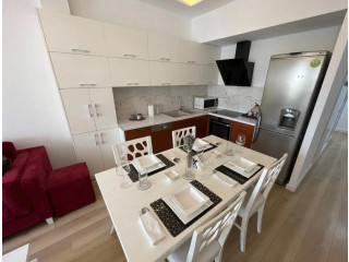 Apartament 2+1 ME QIRA LIQENI ARTIFICIAL 800 EURO