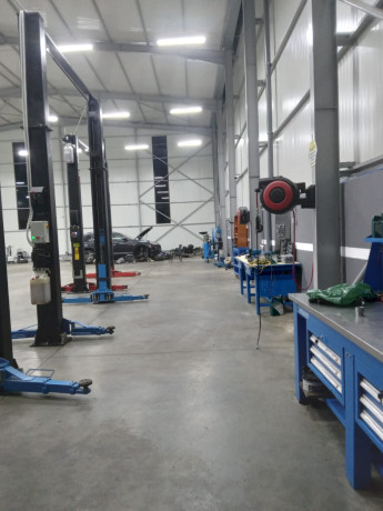 servis-me-qera-ne-autostraden-tirane-durres-id-bm252-tirane-big-0
