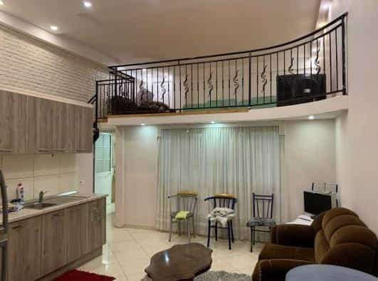 apartament-me-qera-21-ne-fresk-big-0