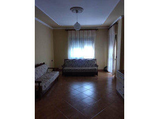 Apartament Me Qera 2+1 Tek Rrethi Shkozes