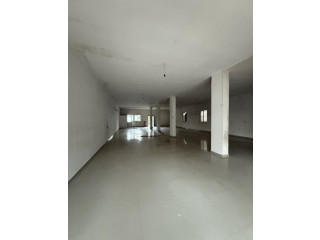 Magazine Me Qera Tek Bulevardi I Ri (ID BM255) Tirane