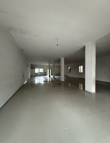 magazine-me-qera-tek-bulevardi-i-ri-id-bm255-tirane-big-0