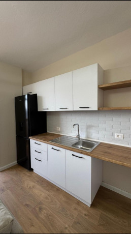 apartament-me-qera-21-tek-21-dhjetori-big-0