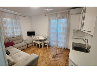 Apartament Me Qera 1+1 Tek Rruga Barrikadave (ID B211152) Tirane