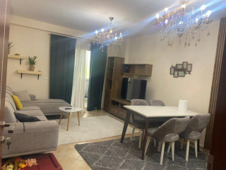 Apartament Me Qera 1+1 Tek Komuna e Parisit (ID B2101161) Tirane.
