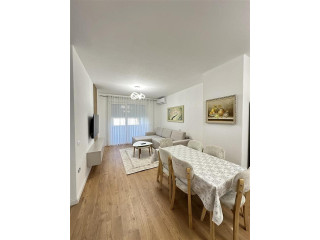 Apartament me qera 2+1+2 tek Rruga E Dibres (ID B2201377) Tirane