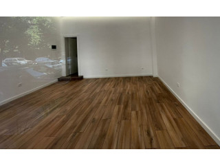 Dyqan Me Qera prane 21 Dhjetorit (ID BD21724) Tirane.