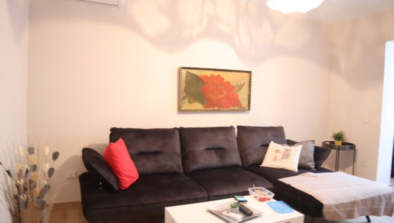 apartament-me-qera-21-tek-rruga-dibres-id-b221327-tirane-big-0