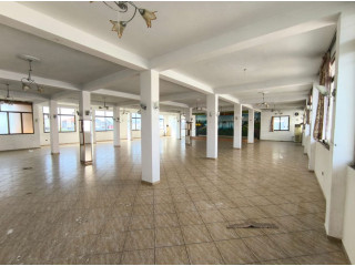Magazine me qera ne Bathore (ID BM260) Tirane