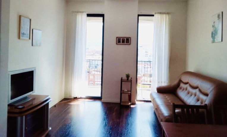 apartament-me-qera-11-tek-kompleksi-asl-1-id-b2101172-tirane-big-0
