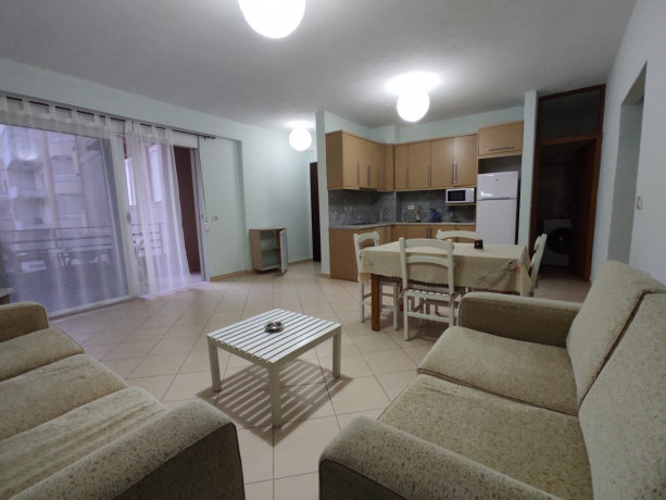 shitet-apartament-21-sarande-110000-eur-big-0