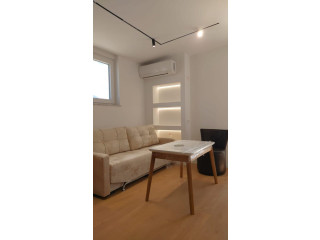 Apartament Me Qera 1+1 tek Ish Restorant Durresi (ID B2101181) Tirane.