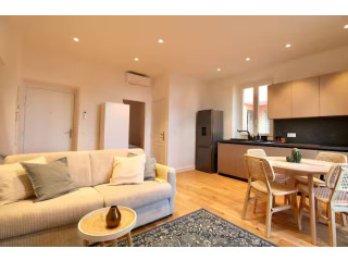 Apartament Me Qera 2+1+2 Tek Rruga e Durresit