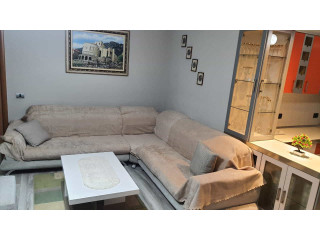 Apartament Me Qera 2+1+2 Tek Komuna e Parisit (ID B2201421) Tirane