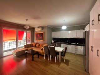 Apartament Me Qera 2+1+2 Tek Komuna e Parisit (ID B2201428) Tirane