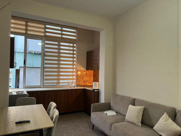 apartament-me-qera-21-tek-21-dhjetori-id-b221346-tirane-big-0