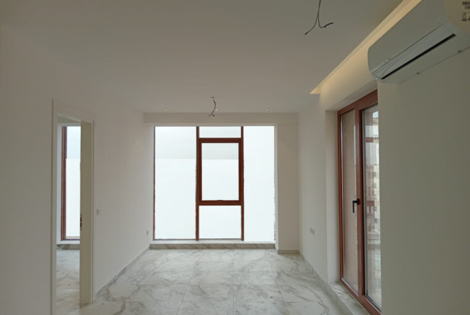 zyre-me-qera-11-tek-rruga-e-kavajes-id-bz2680-tirane-big-2