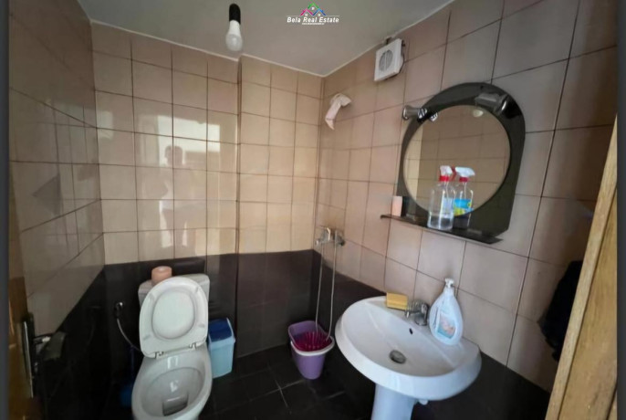 zyre-me-qera-tek-ish-ekspozita-id-bz2681-tirane-big-3