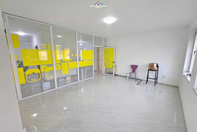 zyre-me-qera-ne-qender-id-bz2685-tirane-big-1