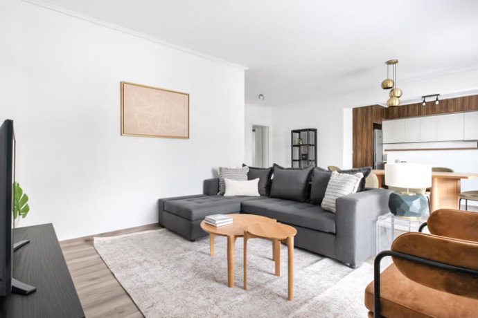 apartament-me-qera-11-tek-kompleksi-square-21-id-b210523-tirane-big-0