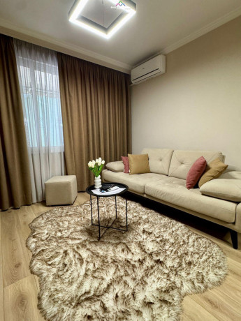 apartament-me-qera-11-ne-bllok-id-b2101258-tirane-big-0