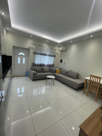 vile-me-qera-11-tek-jordan-misja-id-bv299-tirane-big-0