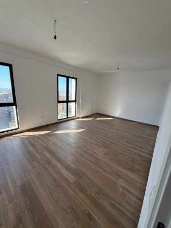 zyre-me-qera-tek-farmacia-10-id-bz2693-tirane-big-0