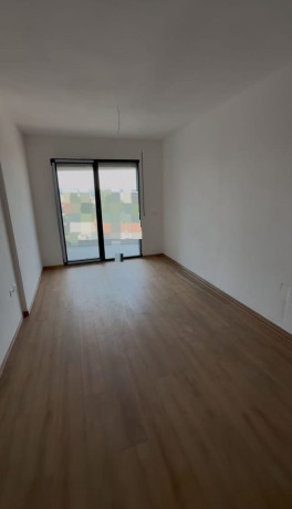 zyre-me-qera-11-ne-don-bosko-id-bz2700-tirane-big-0