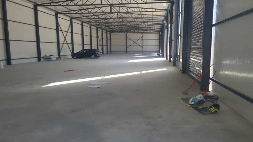 kapanon-me-qera-ne-fushe-preze-id-bm265-tirane-big-0